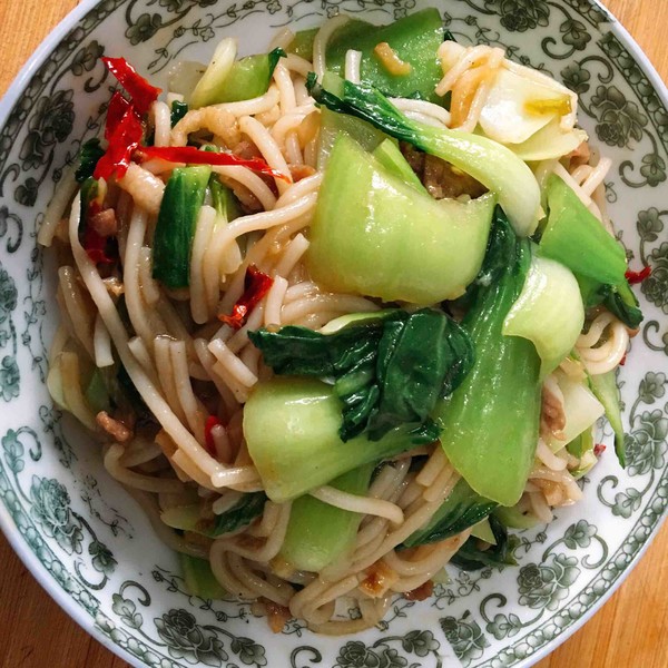 Fried Rice Noodles with Quick Vegetables recipe
