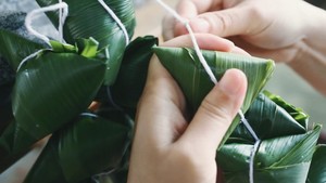 Natural Lye Rice Dumplings-straw Gray Rice Dumplings recipe