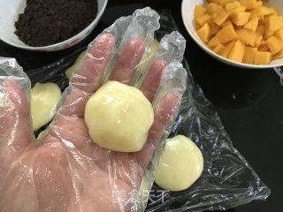 Q Bomb Soft Waxy, Icy and Smooth Oreo Mango Xuemei Niang recipe