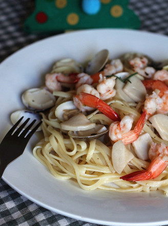 Creamy Seafood Pasta recipe