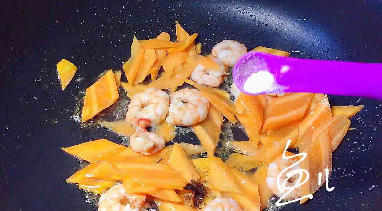 Fried Carrots and Shrimp recipe