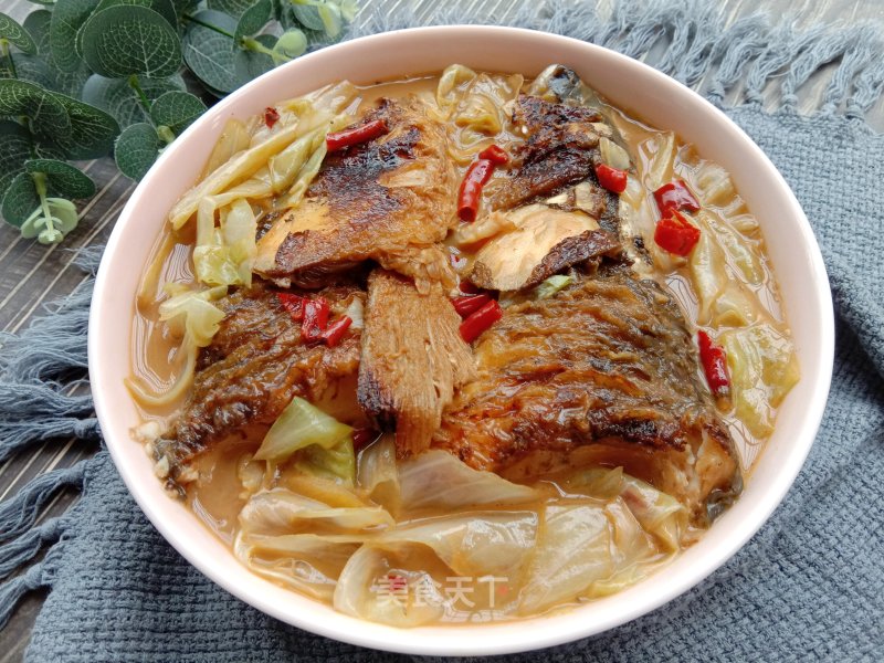 Stewed Fish Head with Cabbage