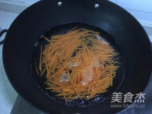 Three Fresh Fried Noodles recipe