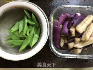 Sauce Stir-fried Eggplant Sword Beans#蛋plant# recipe