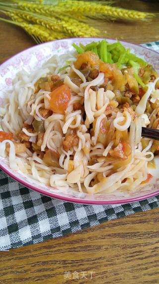 Eggplant Diced Pork Hand Rolled Noodles recipe