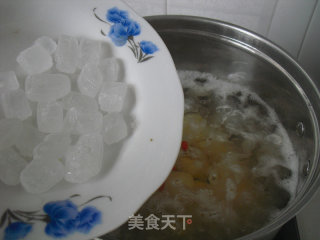 Water Chestnut and White Fungus Soup recipe