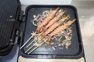 Pan-fried Multi-flavored Red Shrimp recipe