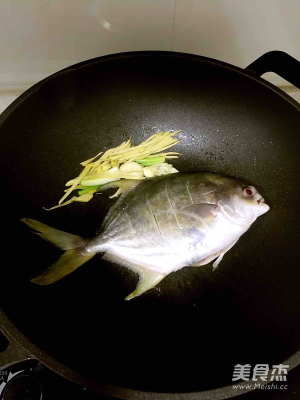 Grilled Pomfret with Pickles recipe