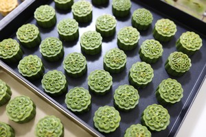 Healthy Green Juice Mooncake recipe