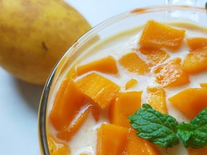 The Easiest Summer Cool Mango Milkshake recipe