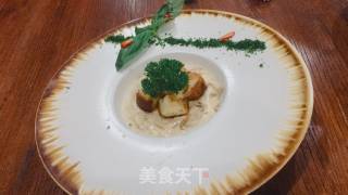 Onion Cream Soup with Butter Bread recipe