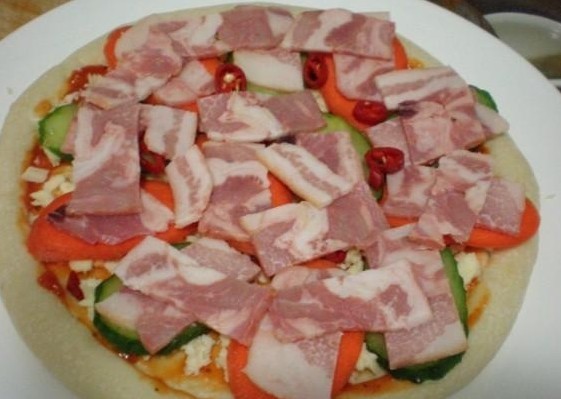 Bacon and Vegetable Pizza recipe