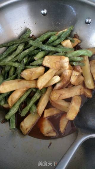 Stir-fried Potatoes and Beans recipe