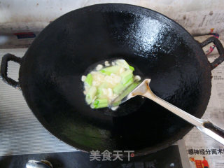 <taiwanese Cuisine> Stir-fried Flower Sticks (cuttlefish) recipe