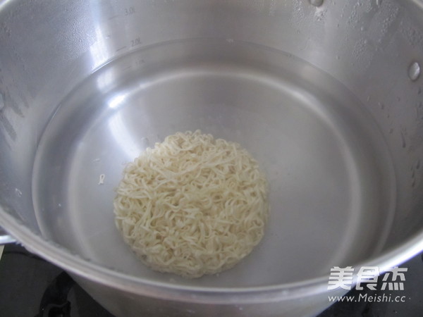 Delicious Rippled Noodles recipe