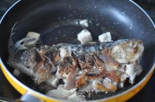 Crucian Carp in Tomato Sauce recipe