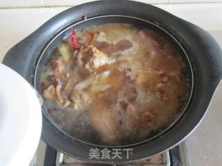 Roasted Duck Legs with Lettuce recipe