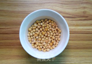 Red Dates and Lotus Seed Soy Milk recipe