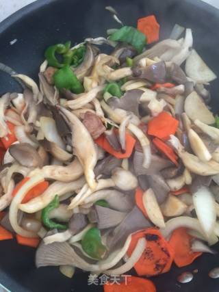 Fried Pork with Mushrooms recipe