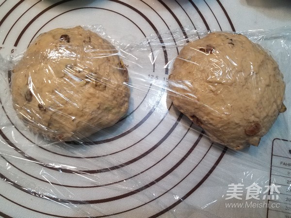 Raisin Walnut Soft European Buns recipe