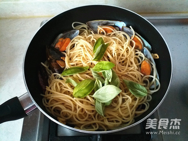 Mussels Pasta recipe