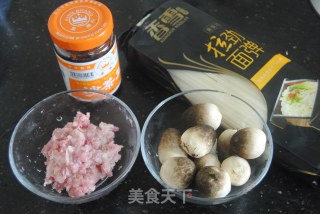 Shacha Straw Mushroom Meat Sauce Noodle recipe