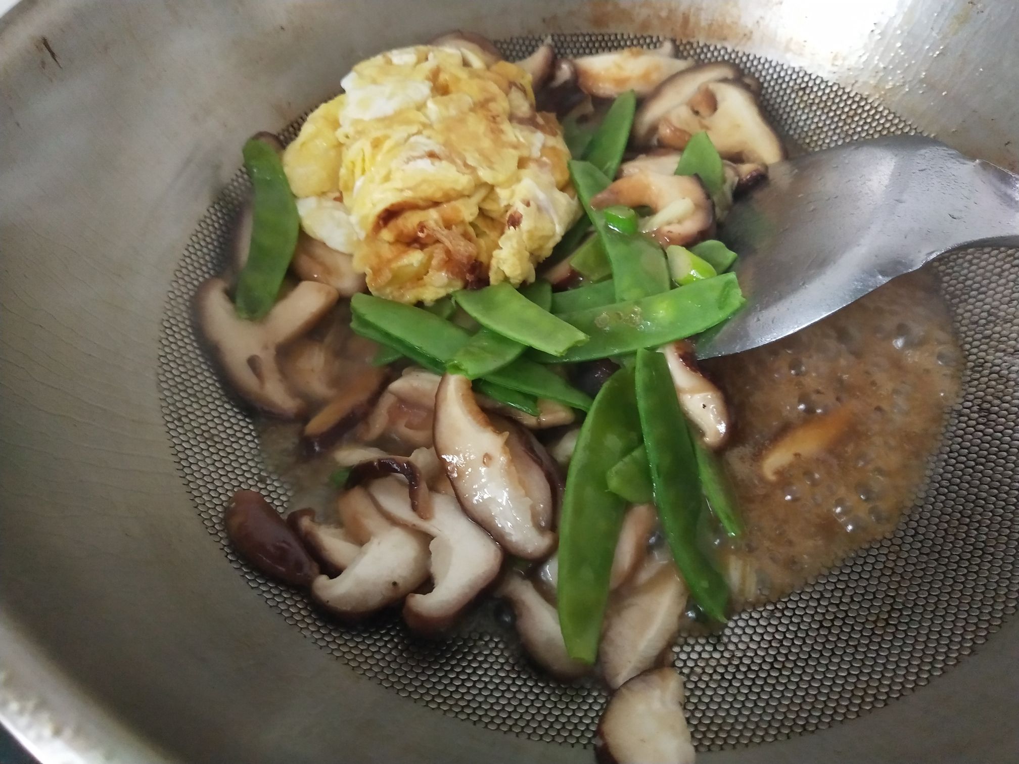 Scrambled Eggs with Mushrooms recipe