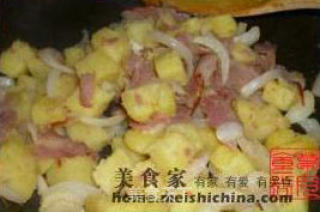 Baked Potatoes with Cheese and Bacon recipe