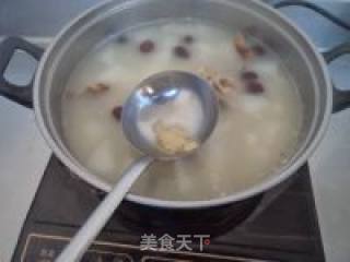 Duck Bone Soup with White Radish and Red Dates recipe