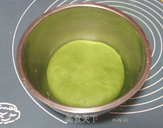 [matcha Mochi Triangle Bun]: Bread that Belongs to Spring recipe