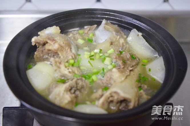 Radish Stewed Bones recipe