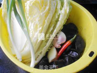 Stir-fried Cabbage with Fungus recipe