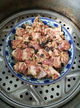 Steamed Pork Ribs in Black Bean recipe