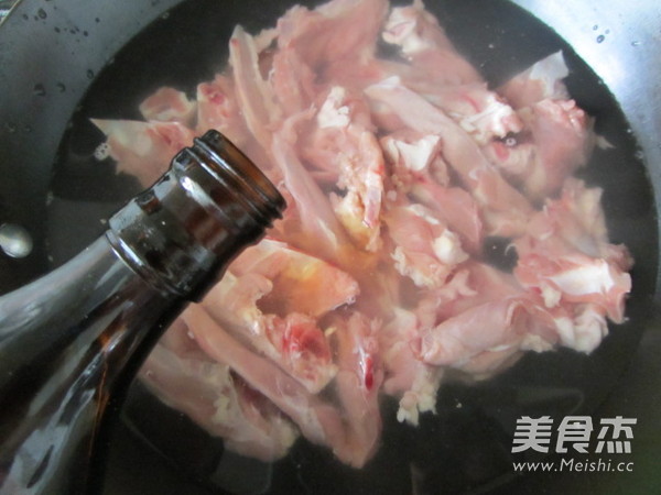 Braised Duck Clavicle with Sauce recipe