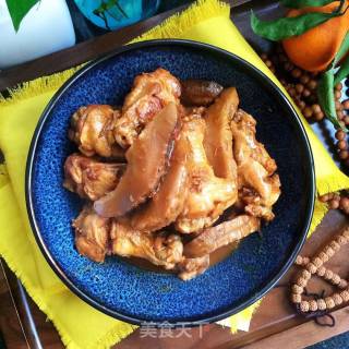 Stewed Mushrooms with Chicken Wings and Roots recipe