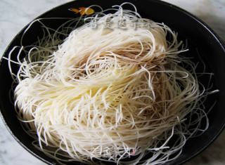 Zodiac Crab Steamed Rice Noodles recipe