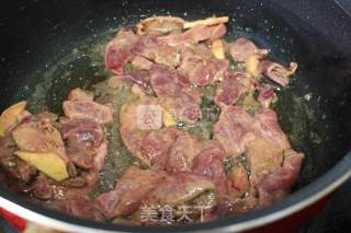 Stir-fried Pork Liver with Leek recipe