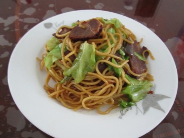 Fried Noodles with Barbecued Pork recipe