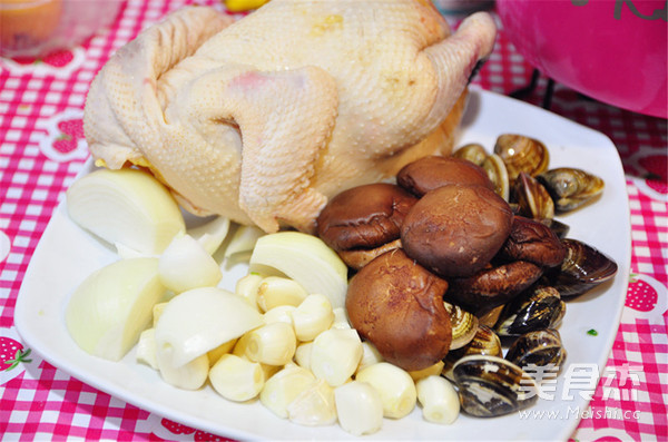 Garlic and Shiitake Chicken Soup recipe