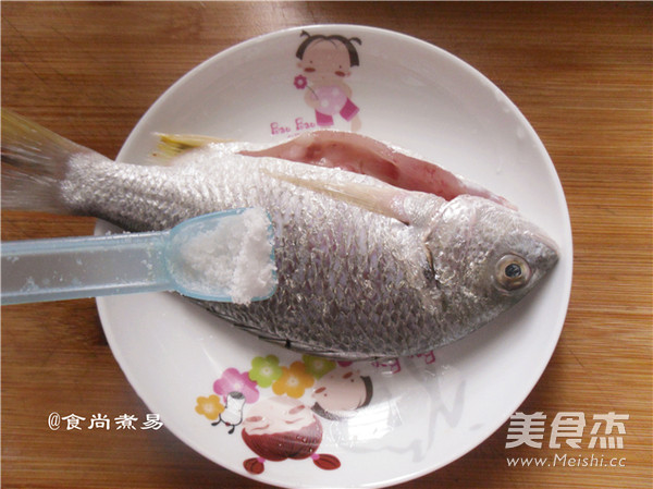 Pan-fried White Aunty Fish recipe