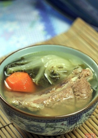 Cabbage Pork Bone Soup recipe