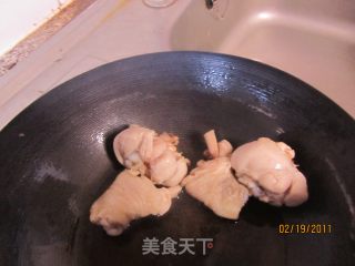 The Rice Cooker Can Also Make Delicious Soup-chicken Leg Soup recipe