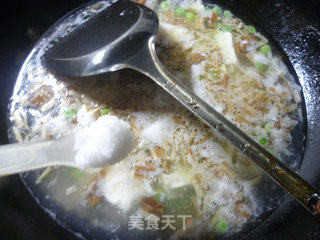 Tofu Soup with Green Peas and Enoki Mushroom recipe