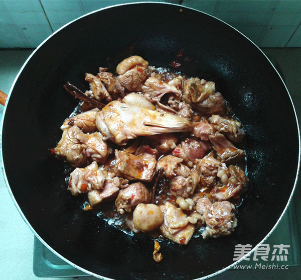 Basil Duck Casserole in Claypot recipe