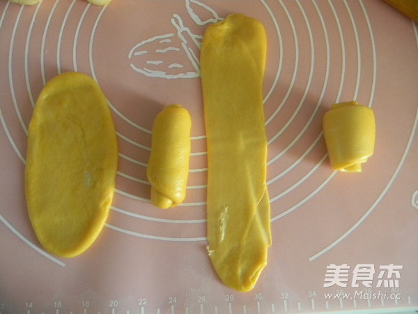 Carrots and Meat Mooncakes recipe