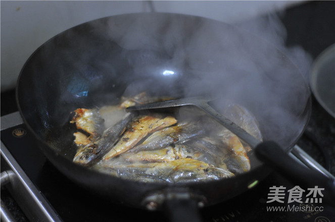 Braised Fish with Capers recipe