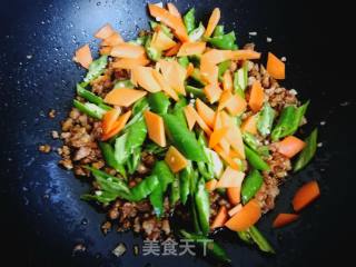 Stir-fried Minced Pork with Hot Pepper recipe