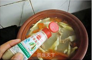 Autumn Nourishing Yin and Moisturizing Lung Soup----simmered Pork Belly with Luo Han Bamboo Shoots recipe