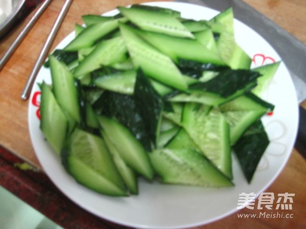 Fried Duck with Cucumber recipe