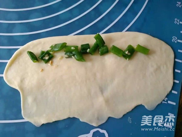 Chive Sesame Braid Bun recipe